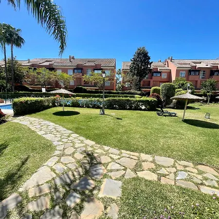 Puerto Banus - La Ola Marbella